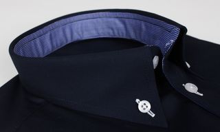 Pique Dunkelblau als Kontrast